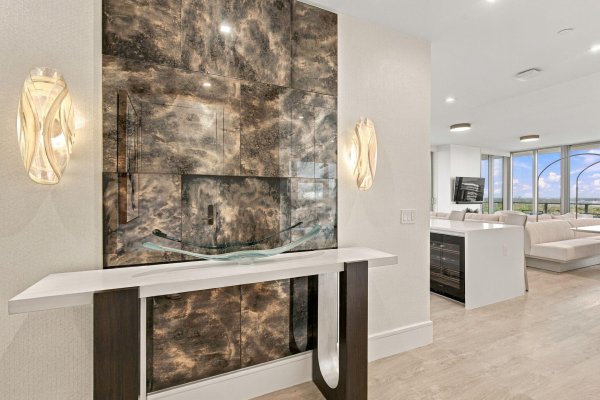 220 Lake Shr Dr #1423 West Palm Beach, FL 33403