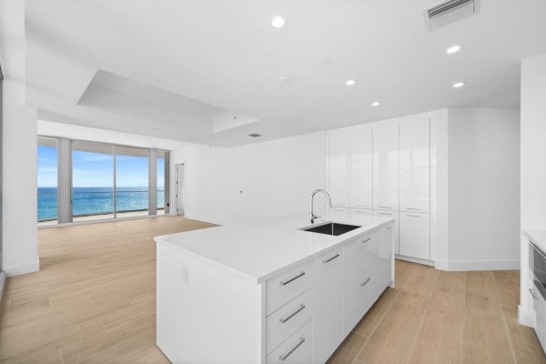 153 N Seabreeze #1005-S Fort Lauderdale, FL 33304