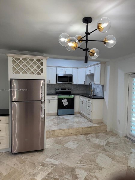 24 NE 47th St #B Miami, FL 33137