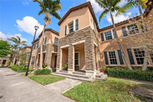 16958 SW 92nd St #16958 Miami, FL 33196