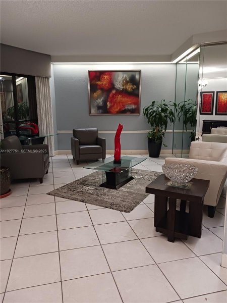 1000 Saint Charles Pl #L2 Pembroke Pines, FL 33026