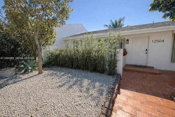 12504 SW 112th Ter Miami, FL 33186