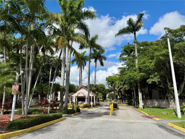 9435 SW 140th Ct #9435 Miami, FL 33186