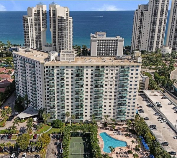 19370 Collins Ave #626 Sunny Isles Beach, FL 33160
