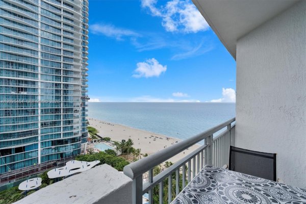 17375 Collins Ave #1507 Sunny Isles Beach, FL 33160