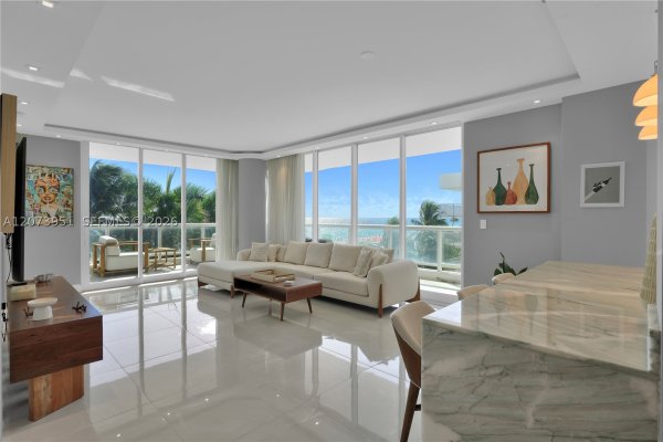 4201 Collins Ave #401 Miami Beach, FL 33140