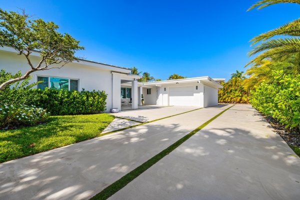 1627 Seabreeze Fort Lauderdale, FL 33316