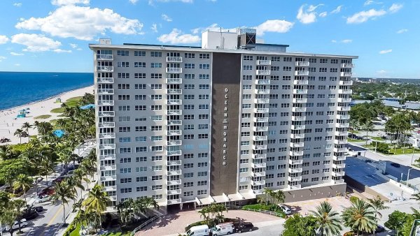 133 N Pompano Bch #204 Pompano Beach, FL 33062