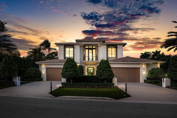 471 Royal Palm Way Boca Raton, FL 33432