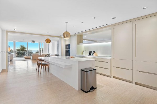 9111 Collins Ave #N-313 Surfside, FL 33154 9111 Collins Ave #N-313 Surfside, FL 33154