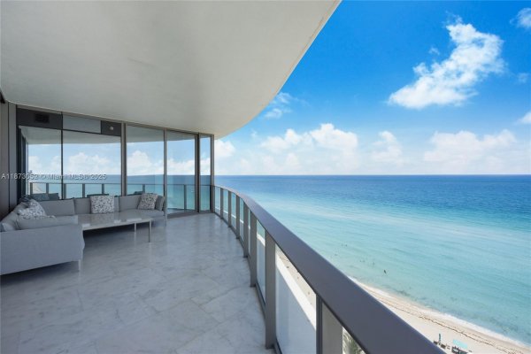 15701 Collins Ave #902 Sunny Isles Beach, FL 33160