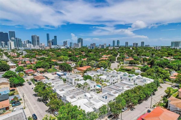 1043 SW 9th Ct #F-1 Miami, FL 33130