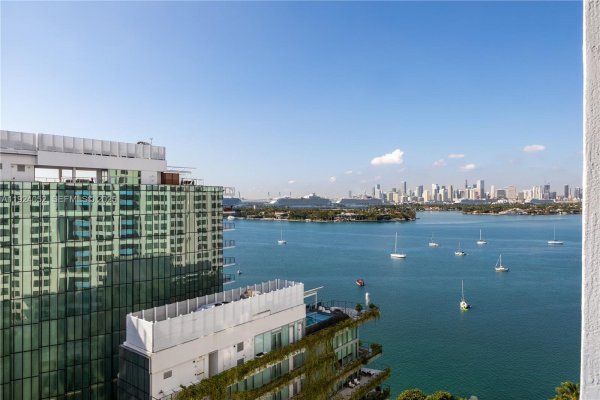 1330 West Ave #1712 Miami Beach, FL 33139