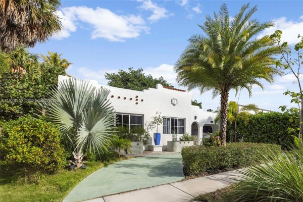 1729 SW 12th St Miami, FL 33135