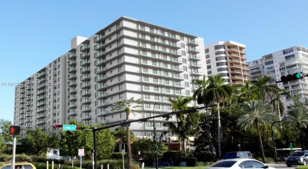 10185 Collins Ave #411 Bal Harbour, FL 33154