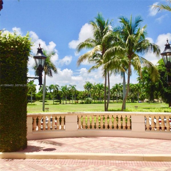 7600 N Fisher Is Dr #7662 Miami Beach, FL 33109