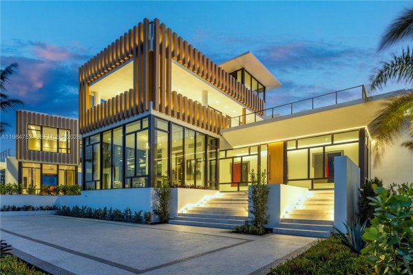 6315 S Flagler Dr West Palm Beach, FL 33405