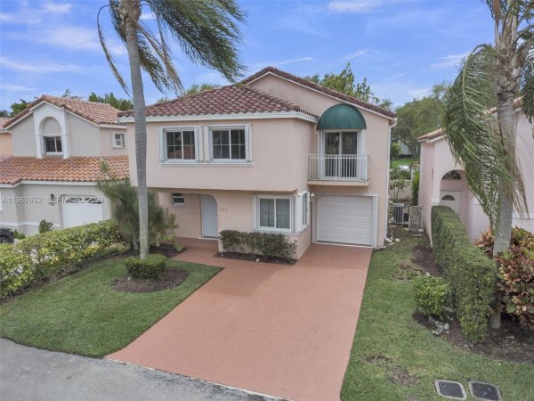 1163 SE 6th Ct Dania Beach, FL 33004