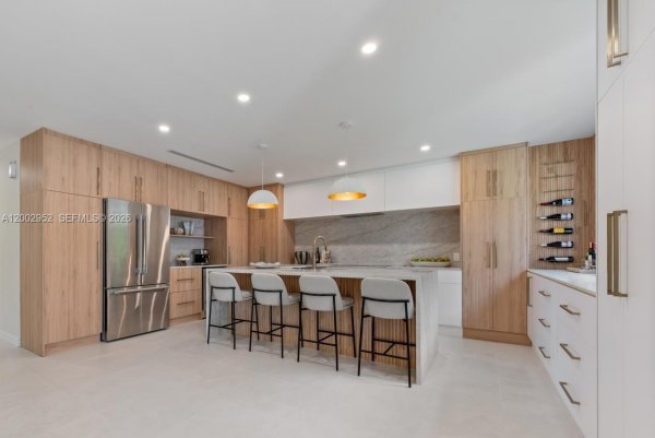 8405 SW 144th St Palmetto Bay, FL 33158