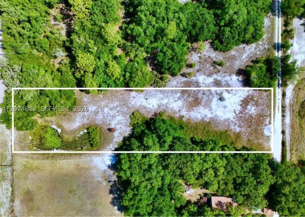 3175 Walk In Water Rd Lake Wales, FL 33898