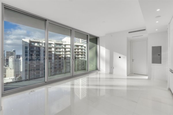 300 Biscayne Blvd Way #4008 Miami, FL 33131