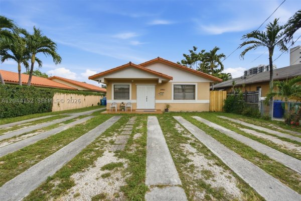 2801 SW 24th St Miami, FL 33145