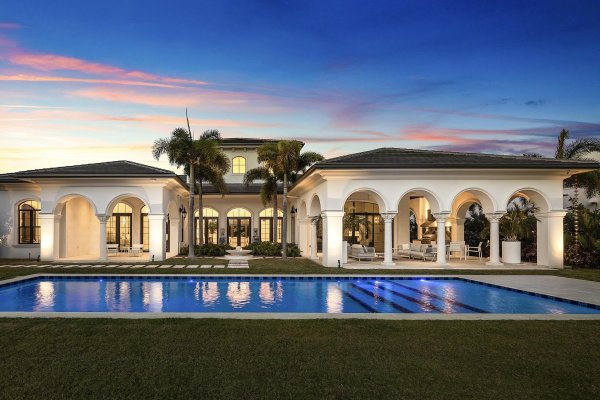 4013 Country Clb Fort Lauderdale, FL 33308