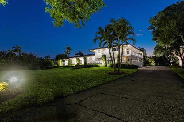 875 NW 120th Ave Plantation, FL 33325