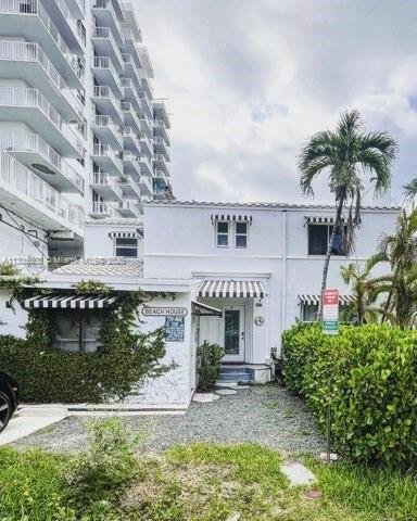 2811 Indian Crk Dr Miami Beach, FL 33140 2811 Indian Crk Dr Miami Beach, FL 33140