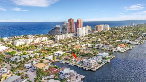 3031 NE 25th St Fort Lauderdale, FL 33305