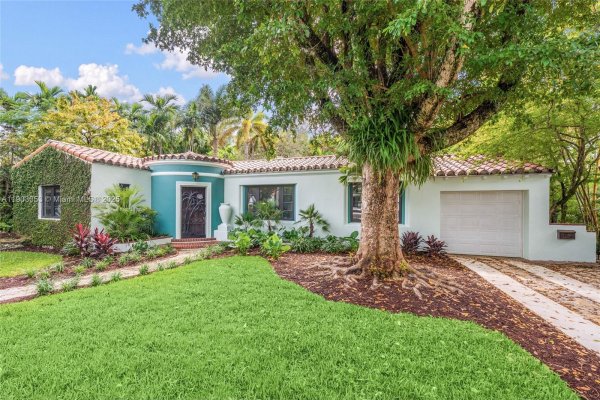 658 NE 73rd St Miami, FL 33138