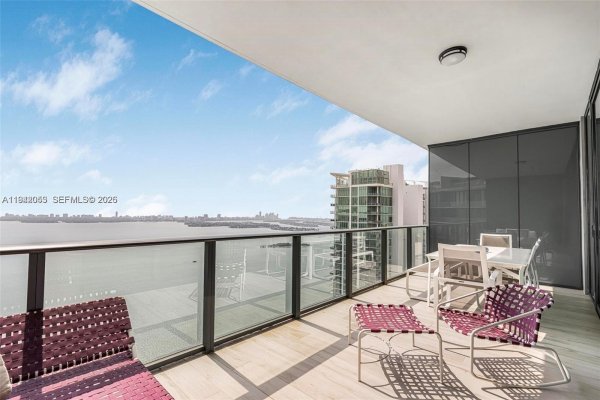 480 NE 31st St #4804 Miami, FL 33137