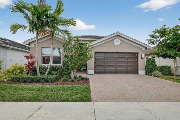 16724 SW Osprey Falls Way Port St Lucie, FL 34987