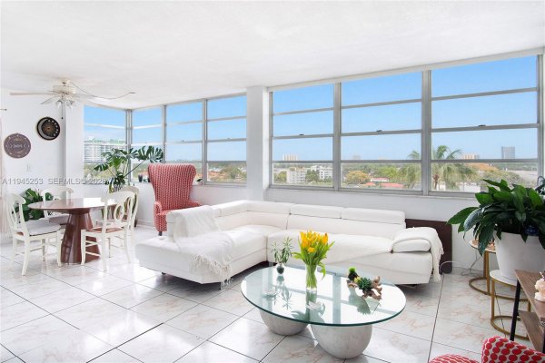 11930 N Bayshore Dr #609 North Miami, FL 33181