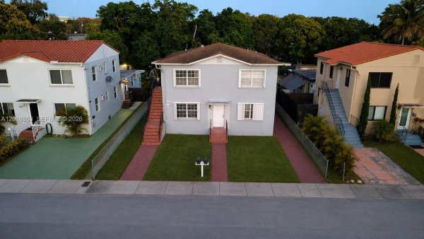 111 SW 31st Ct Miami, FL 33135
