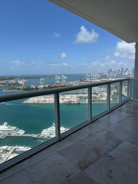 450 Alton Rd #3505 Miami Beach, FL 33139