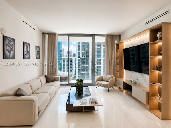 300 Biscayne Blvd Way #2609W Miami, FL 33131