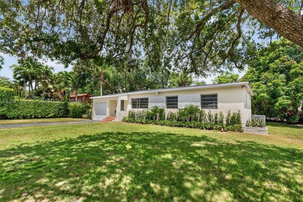 6629 SW 65th St South Miami, FL 33143
