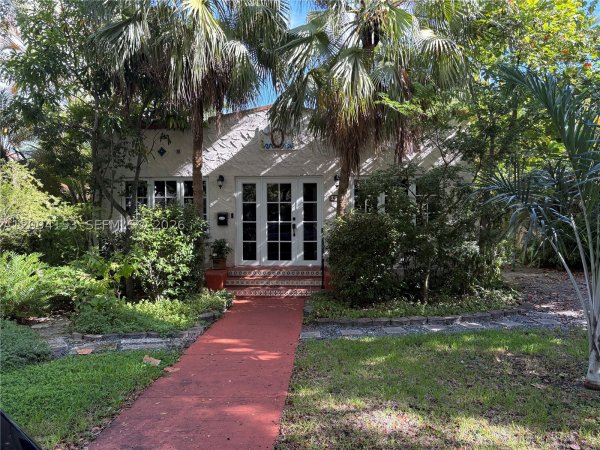 613 Navarre Ave Coral Gables, FL 33134