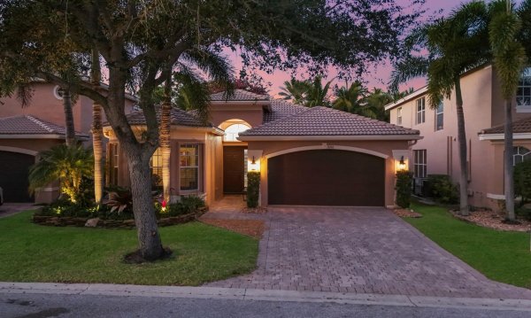 11210 Millpond Greens Boynton Beach, FL 33473
