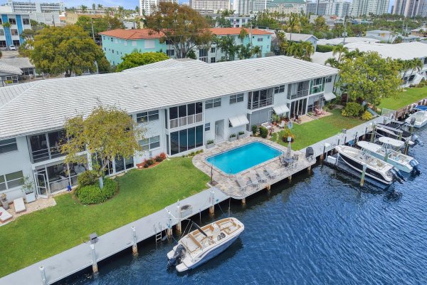 2820 NE 30th #Apt 2 Fort Lauderdale, FL 33306