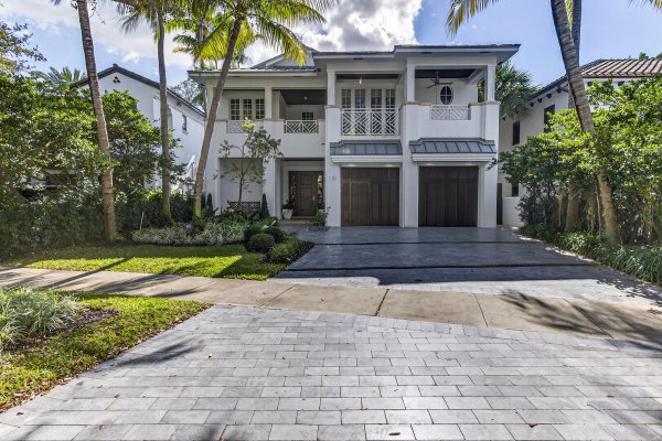 1118 N Rio Vis Fort Lauderdale, FL 33301