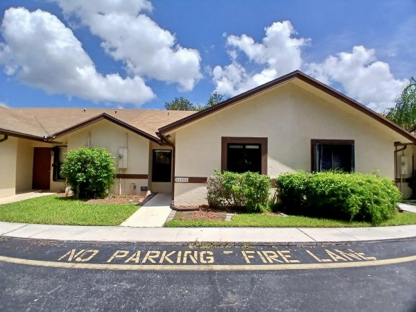 11173 NW 38th Sunrise, FL 33351