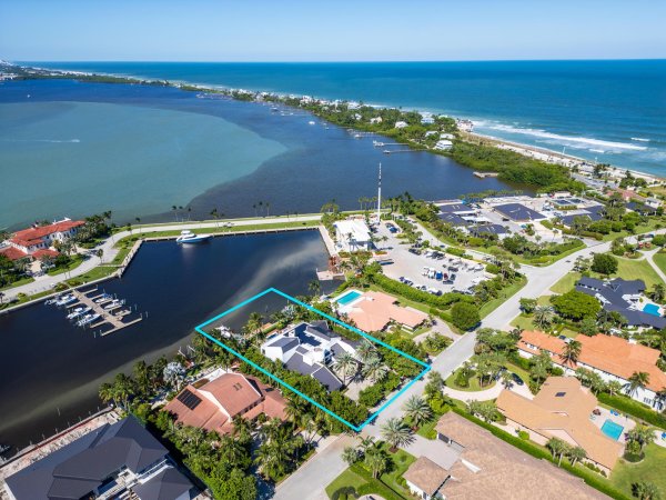 6879 SE South Marina Way Hutchinson Island, FL 34996