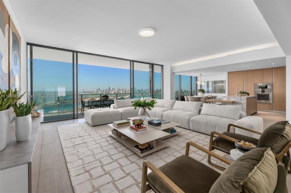 500 Alton Rd #4202 Miami Beach, FL 33139