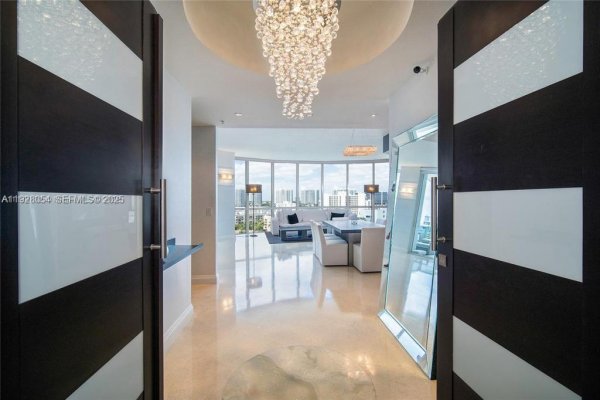 18101 Collins Ave #1101 Sunny Isles Beach, FL 33160