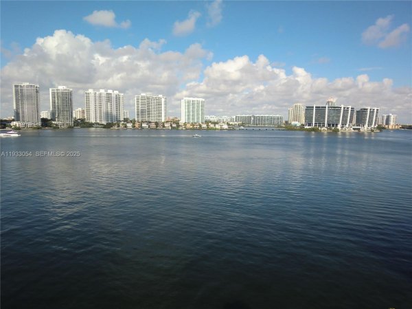 17500 N Bay Rd #S707 Sunny Isles Beach, FL 33160