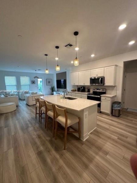 8352 NW 7th Pl Plantation, FL 33324