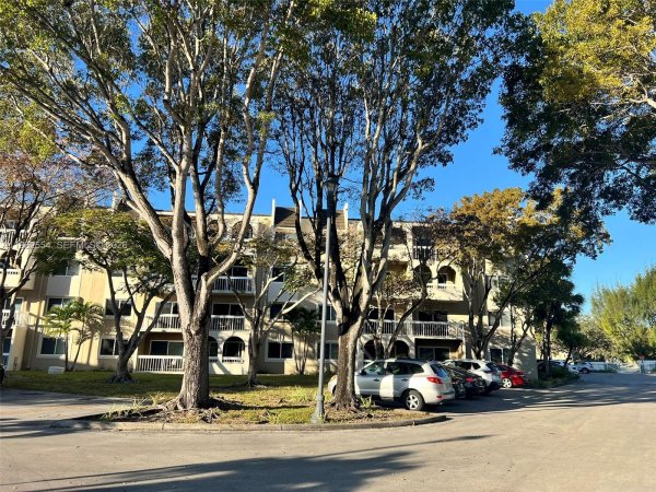 8103 Camino Real #C413 Miami, FL 33143