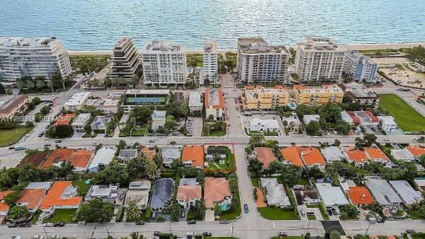 8900 Harding Ave Surfside, FL 33154